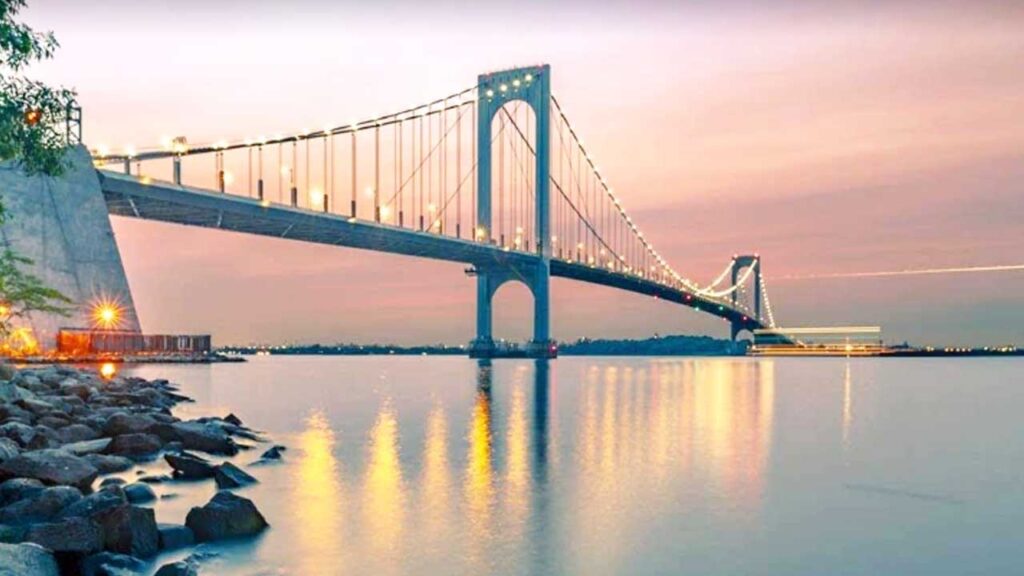 Bronx-Whitestone Bridge, New York
