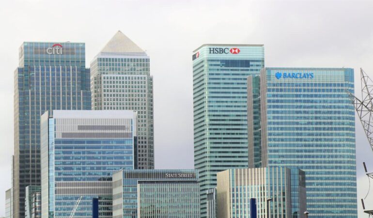 Top 15 Largest Banks in the US [Update 2022]
