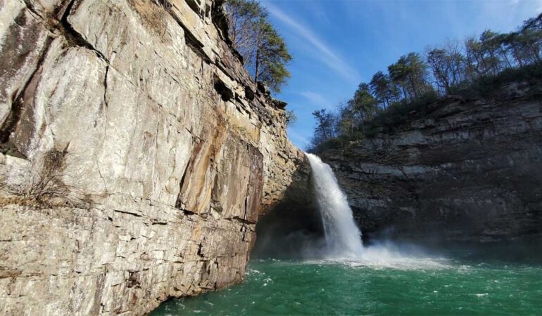 15 Best Waterfalls in Alabama [Update 2022]