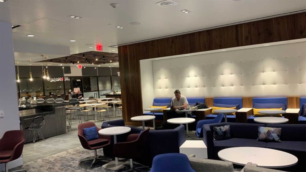 15 Best Airport Lounges In The US Update 2024   5 1024x576 