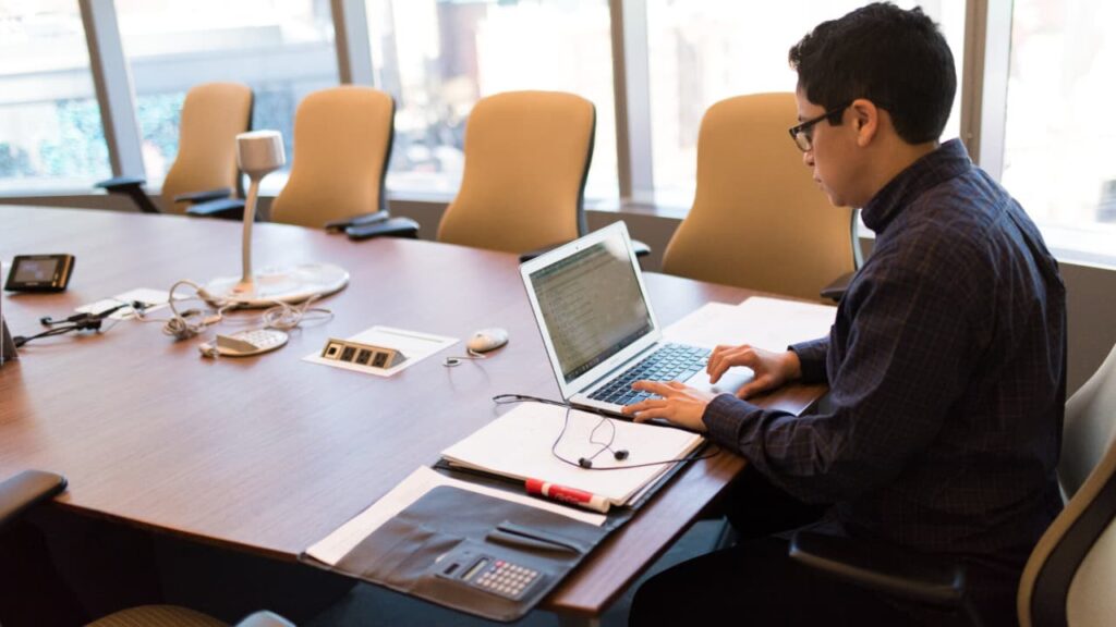 15 Highest Paying Jobs in Alabama [Update 2024]