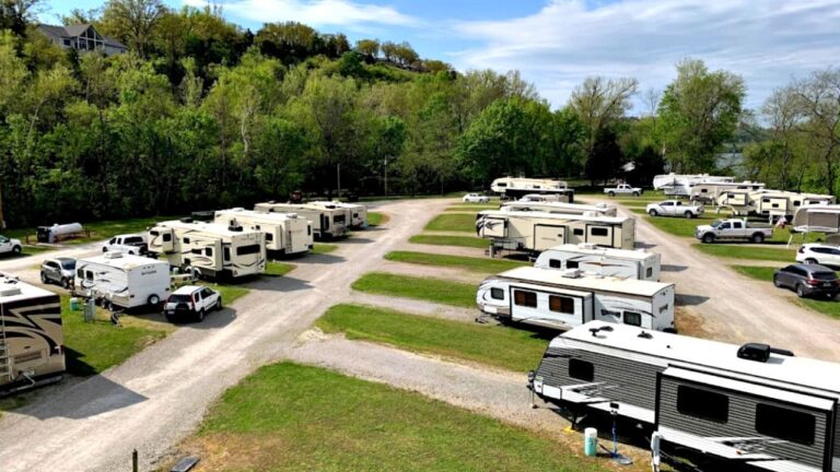 12 Amazing RV Parks in Arkansas [Update 2024]