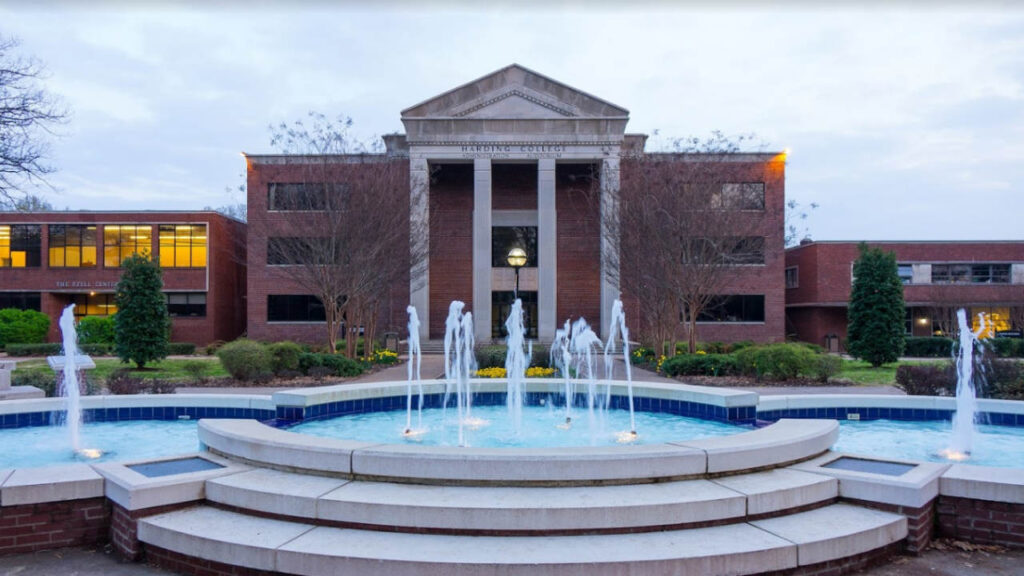 Harding University is one of the best nursing schools in Arkansas