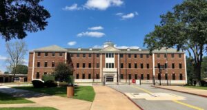 Top 10 Law Schools in Arkansas [Update 2022]