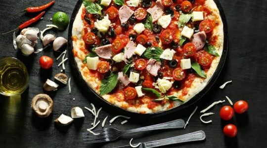 12 Most Popular Pizza Toppings in America [Update 2022]
