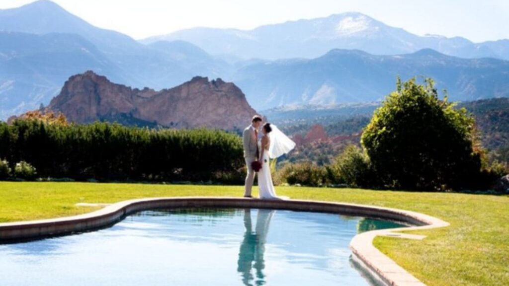 Garden of the Gods Resort and Club is one of the best wedding venues in Colorado