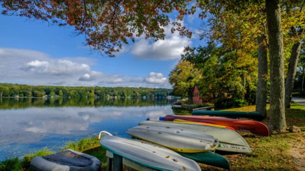 Lake Hayward is one of the best lakes in Connecticut