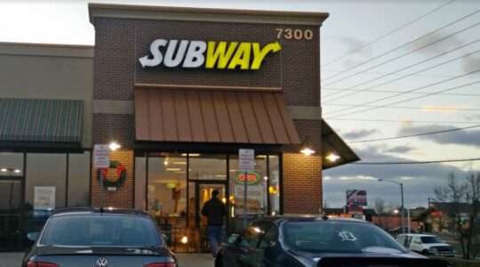 Top 15 Largest Fast Food Chains in US [Report 2022]
