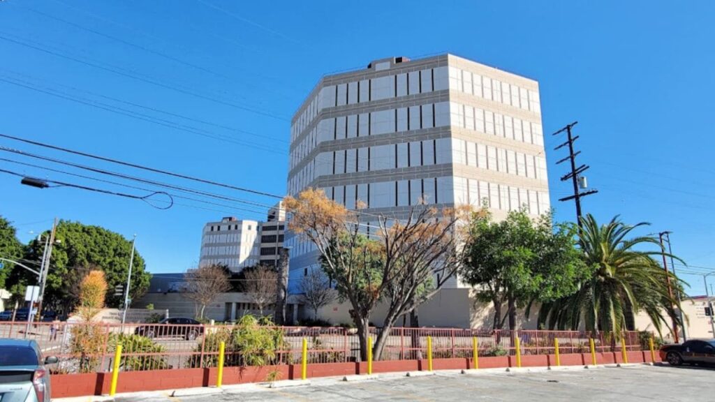 Los Angeles County Jail is one of the largest prisons in the US