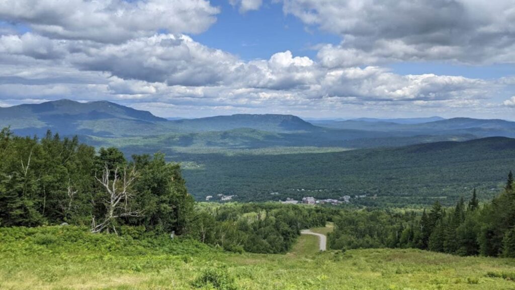 Sugarloaf Mountain is one of the major mountains in Florida