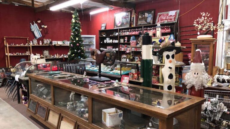 Top 10 Antique Stores in Florida [Update 2024]