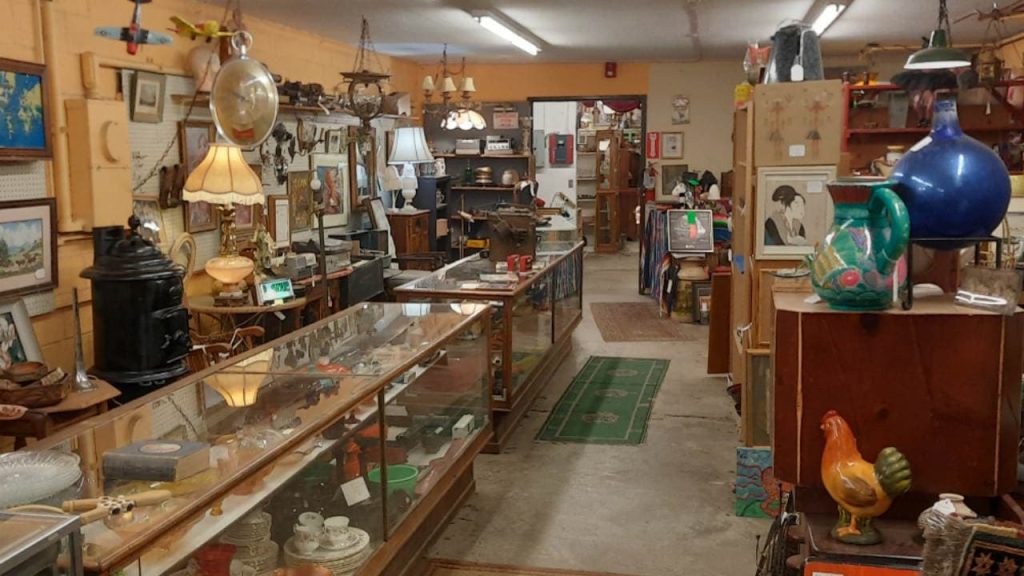 Larry's Antiques & Things is one of the most Popular Antique Stores in Arizona