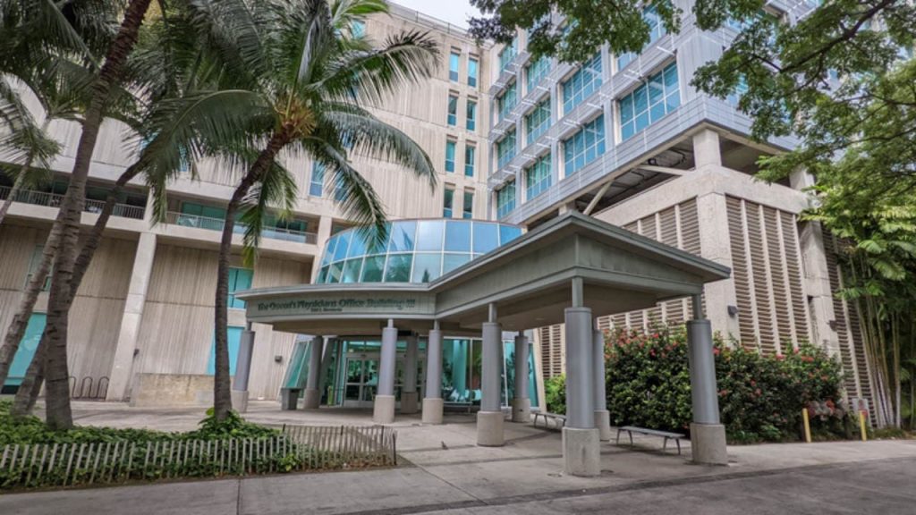 The Queen's Medical Center is one of the best largest hospitals in Hawaii.