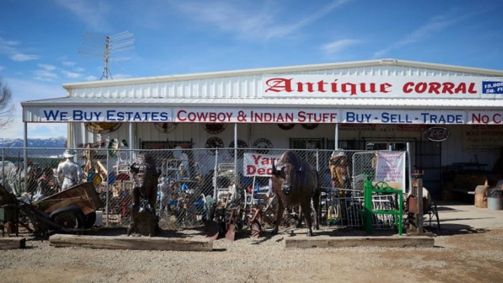 Antique Corral, Cortez