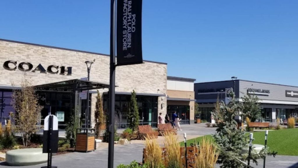 Denver Premium Outlets is one of the Most Popular Outlet Malls in Colorado