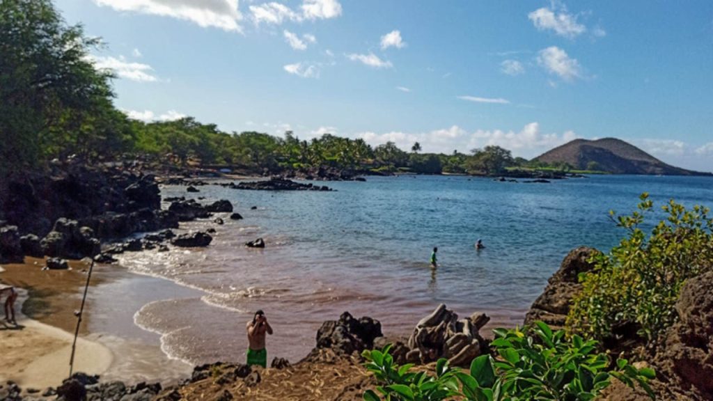 Top 11 Amazing Fishing Spots In Hawaii Update 2024   4. Makena Landing 1024x576 