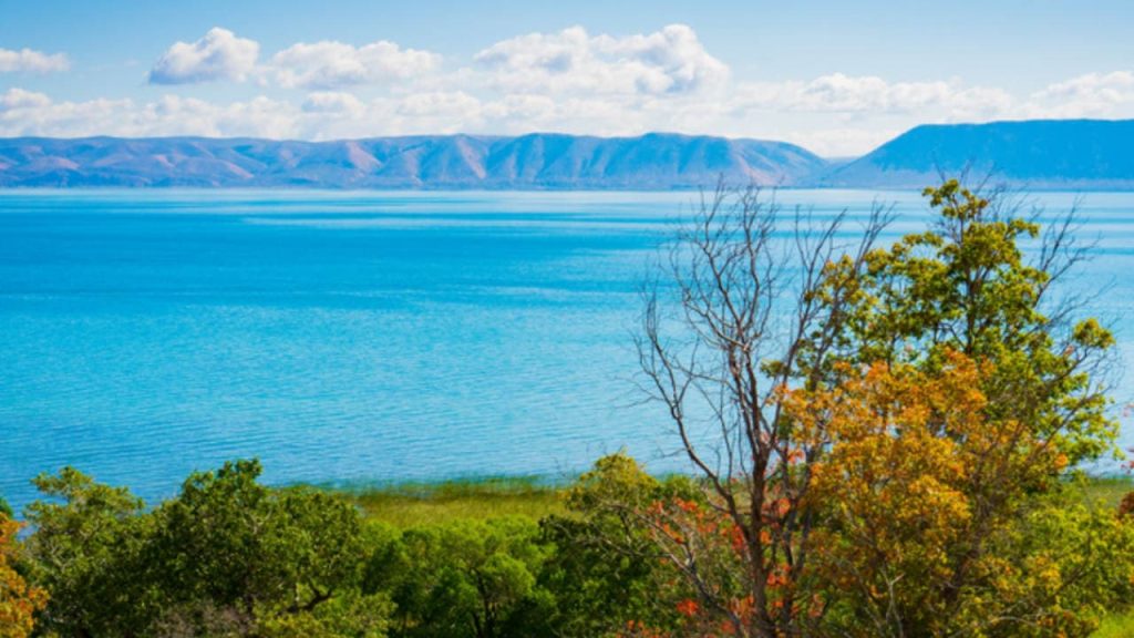 Bear Lake is one of the Best Lakes in Idaho You Must Visit