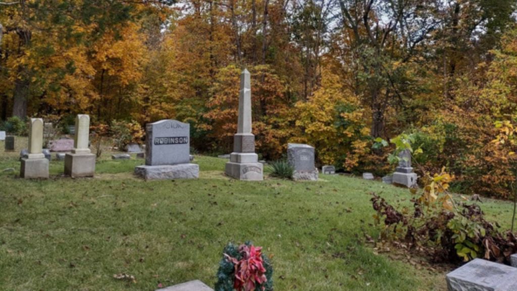 100 Steps Cemetery