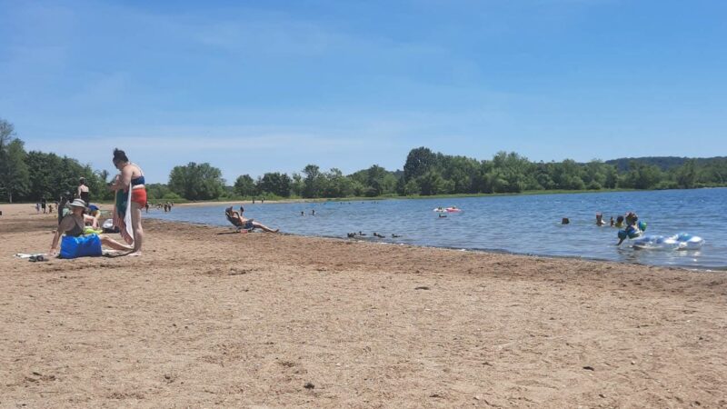 11 Best Beaches in Indiana [Update 2024]