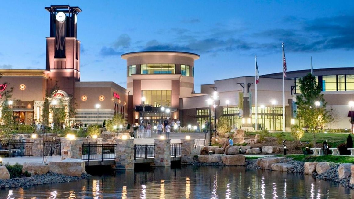 17 Most Populated Cities in Iowa [2024 Edition]