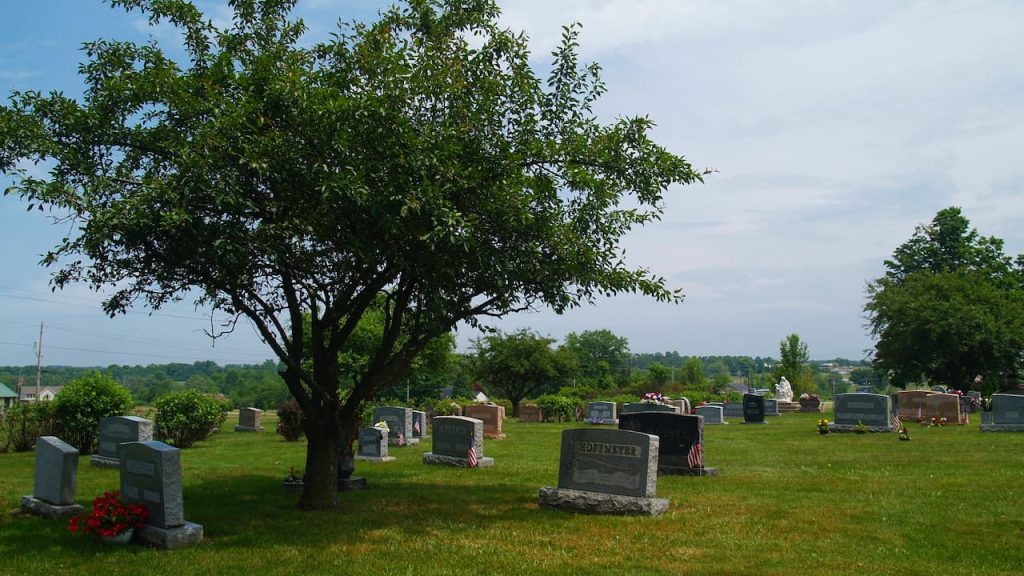 11 Major Cemeteries In Illinois Update 2024   HIghland 1 1024x576 