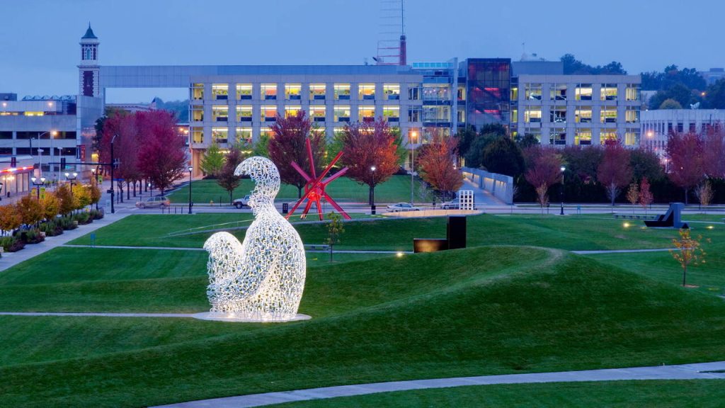 Mary Pappajohn Sculpture Park