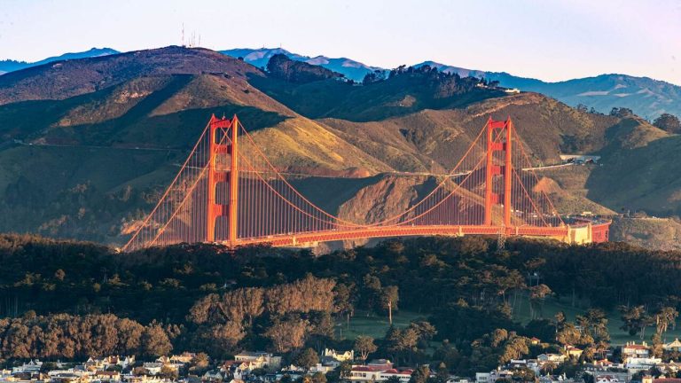 Top 17 Gayest Cities in America [Report 2024]