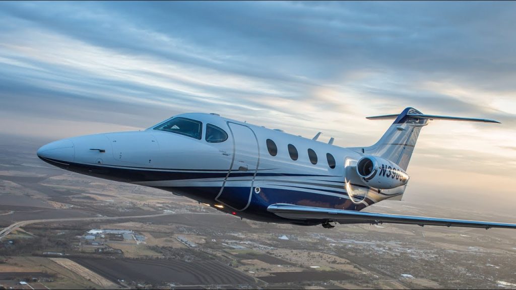 12 Best Private Jet Companies in the US [Update 2024]